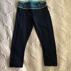 Size 4 Lululemon Navy Blue Crop Tights
